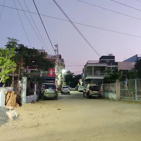 Madhuban Homestay 1 Ujjain Exterior photo
